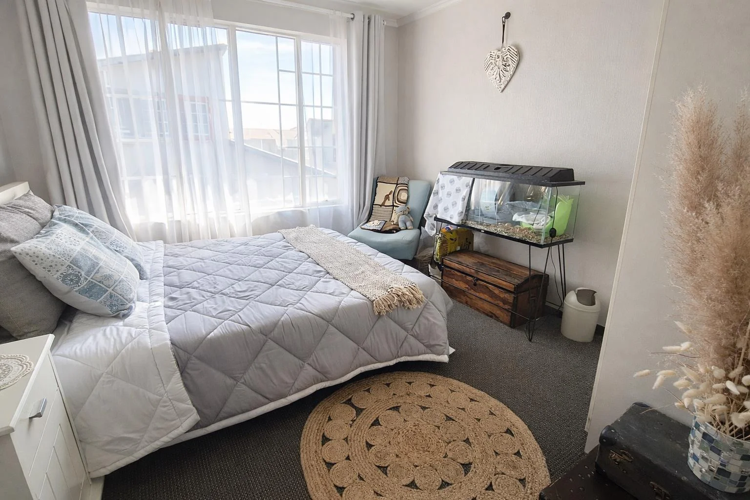 On Show 18th April from 11am - 13h00 :<br/>Modern Double-Storey Family Home with Solar, Water Tanks and Beautiful Garden.