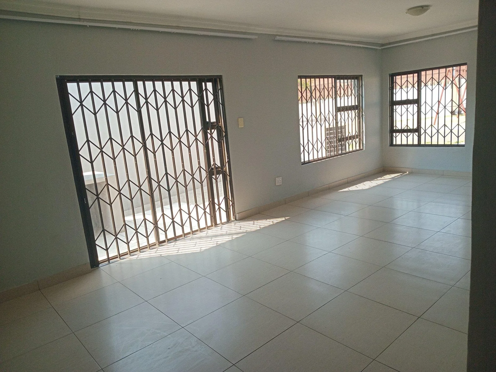 A  decent 3 bed 2 bath family house