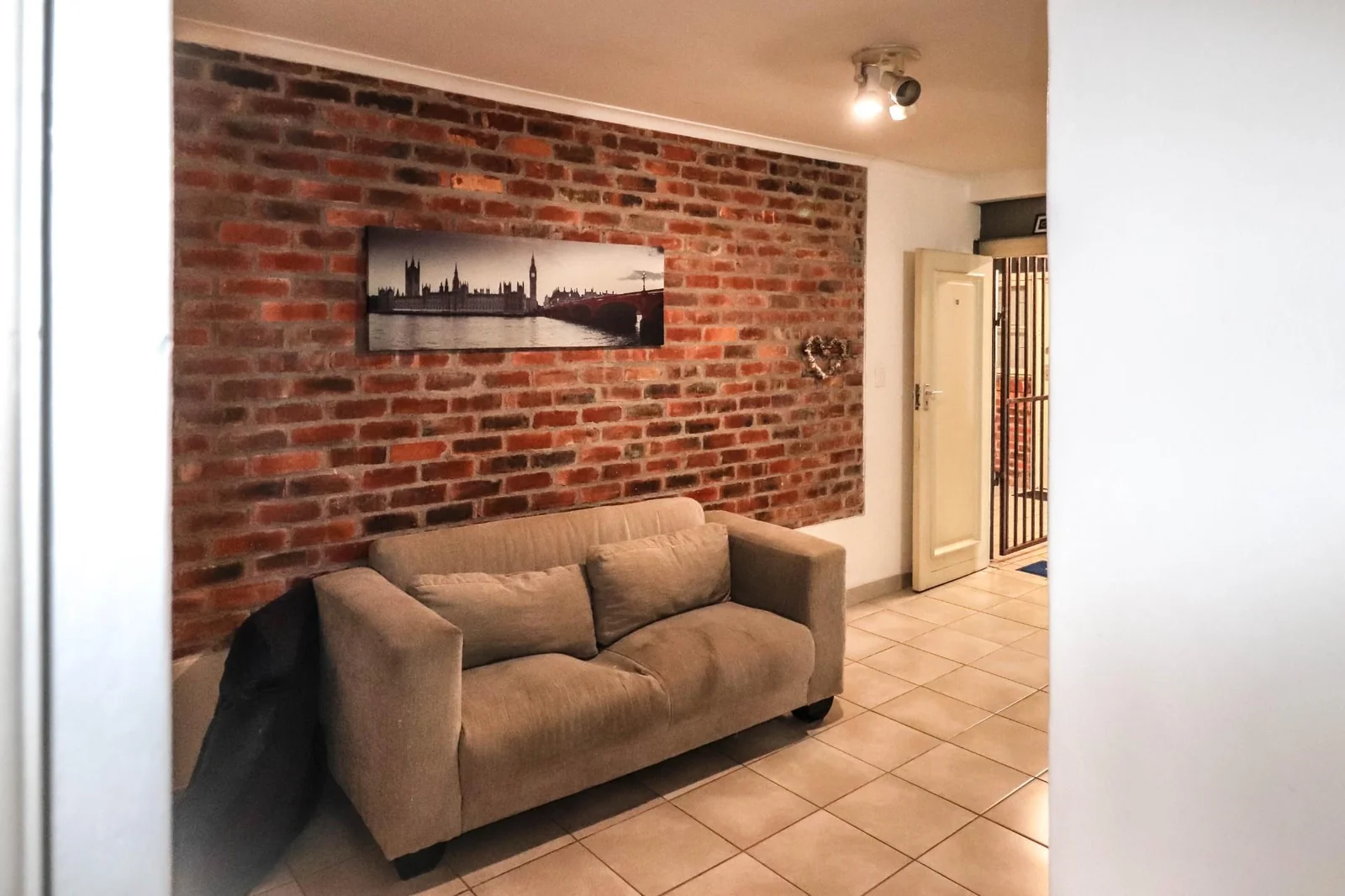 Contemporary two-bedroom apartment in Stellenbosch Central with prime investment appeal