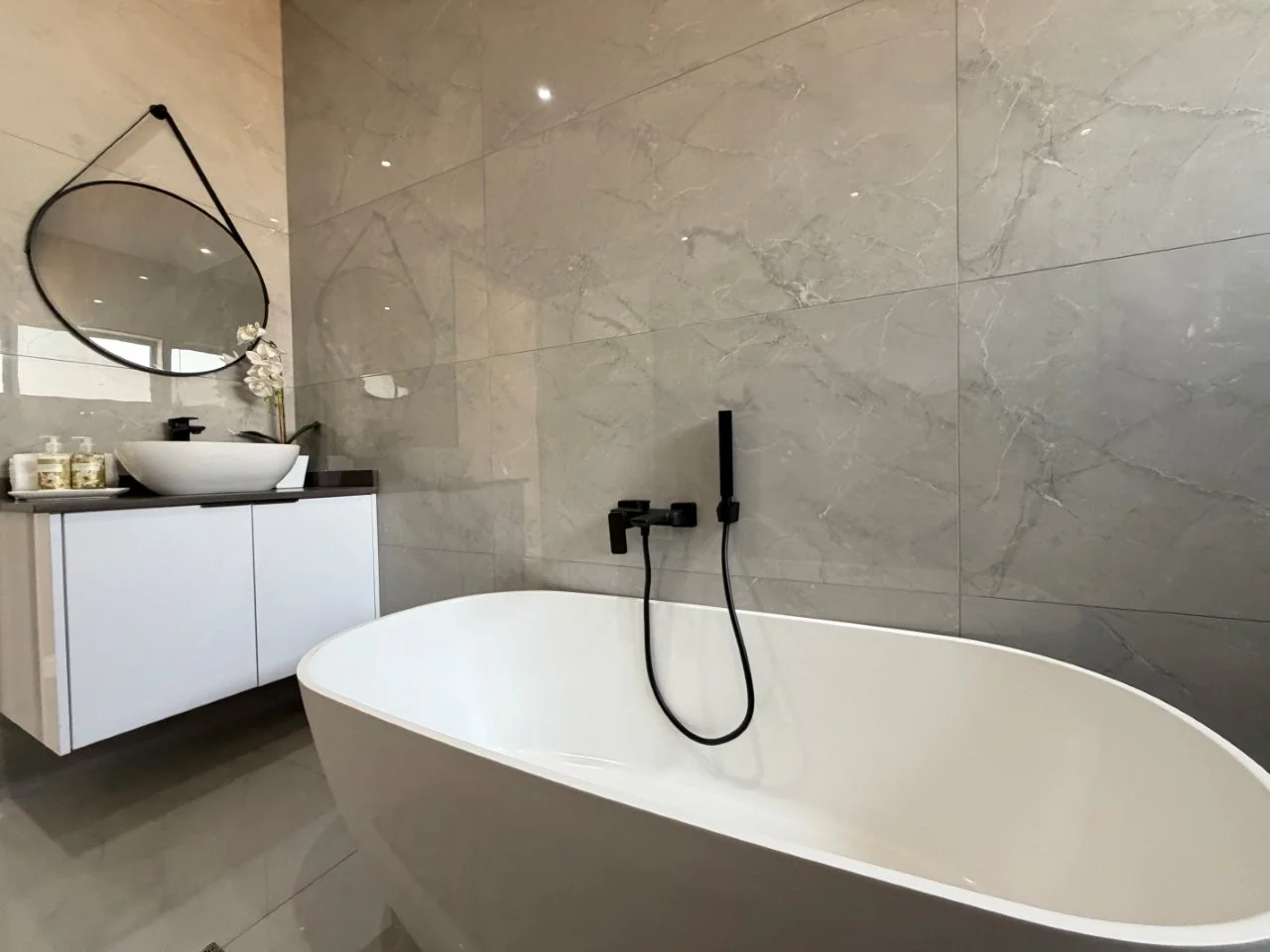 Brand-new modern TURNKEY PROPERTY AVAILABLE, on a corner stand  in Fountain Brook Estate.