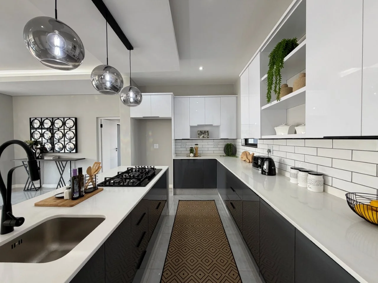 Brand-new modern TURNKEY PROPERTY AVAILABLE, on a corner stand  in Fountain Brook Estate.