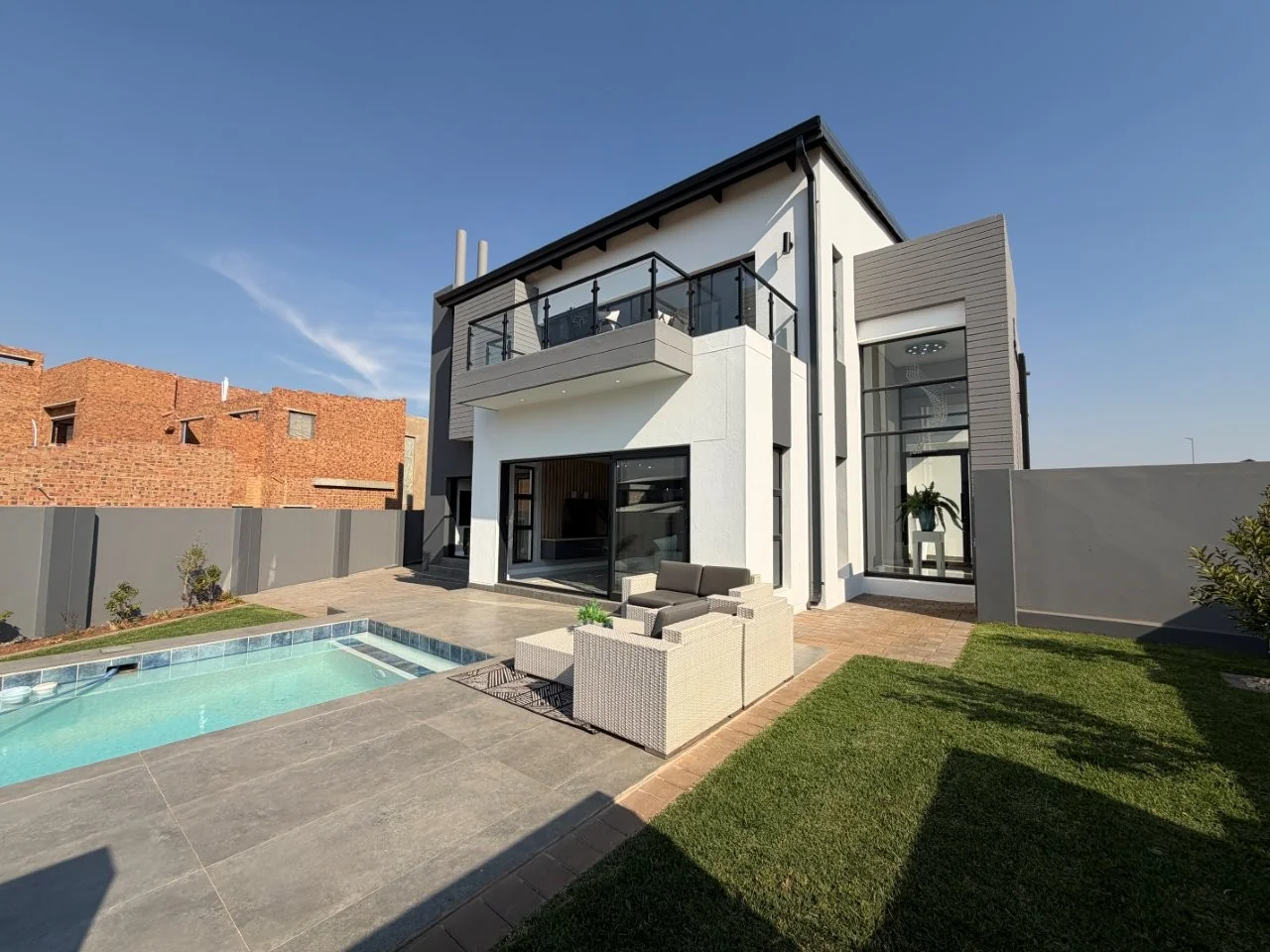 Brand-new modern TURNKEY PROPERTY AVAILABLE, on a corner stand  in Fountain Brook Estate.