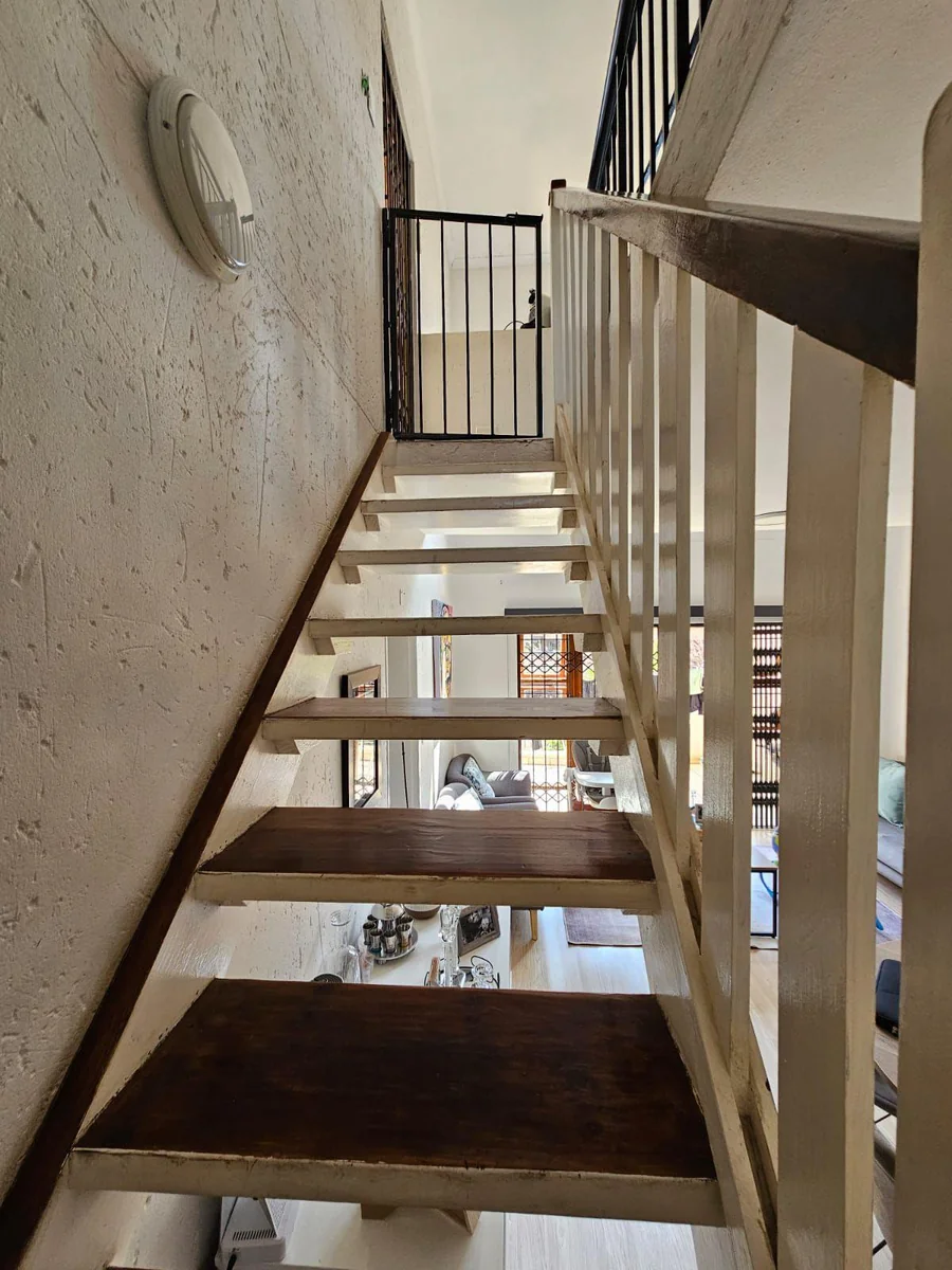 A Sunny, Stylish Loft Apartment You’ll Fall in Love With, 2 Bedrooms, 2 Balconies in Silvamonte Village