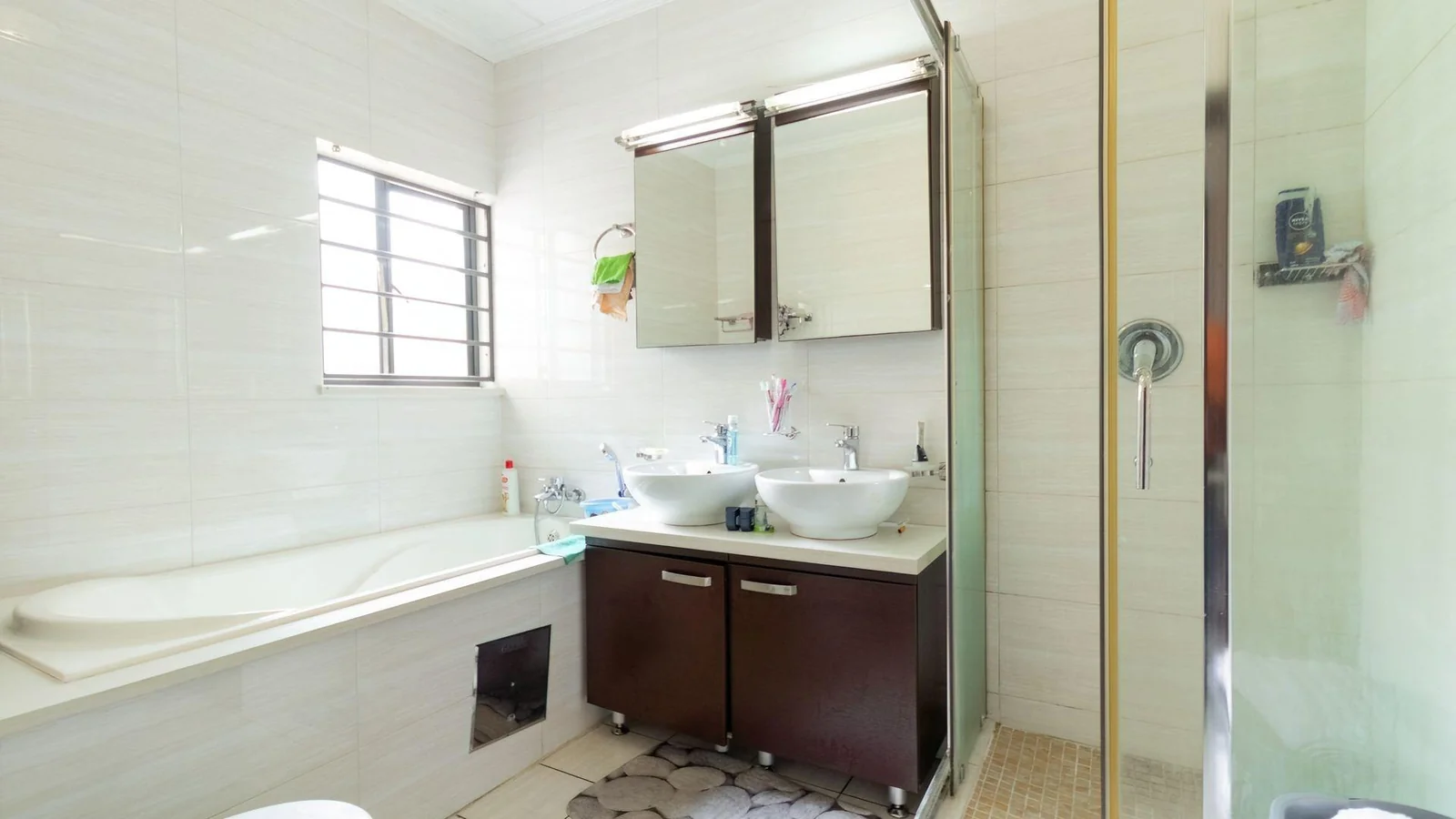 Modern Apartment for Sale in Summerset, Midrand