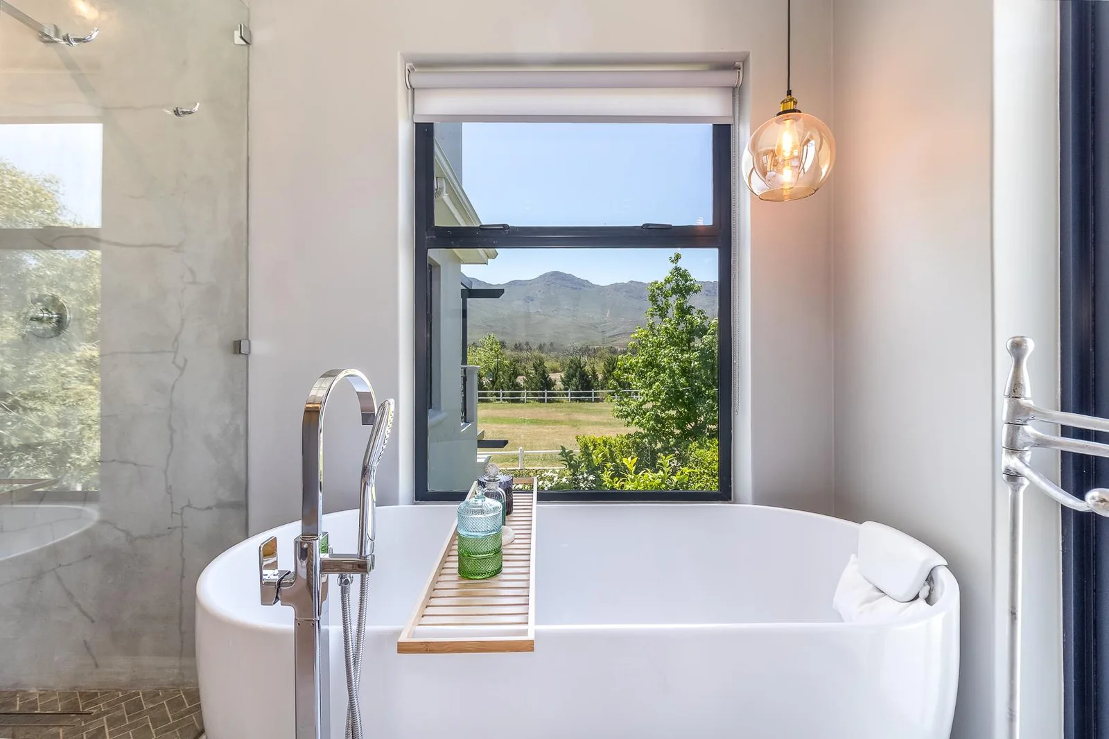 Exquisite 4 Bedroom Home in Val de Vie Estate