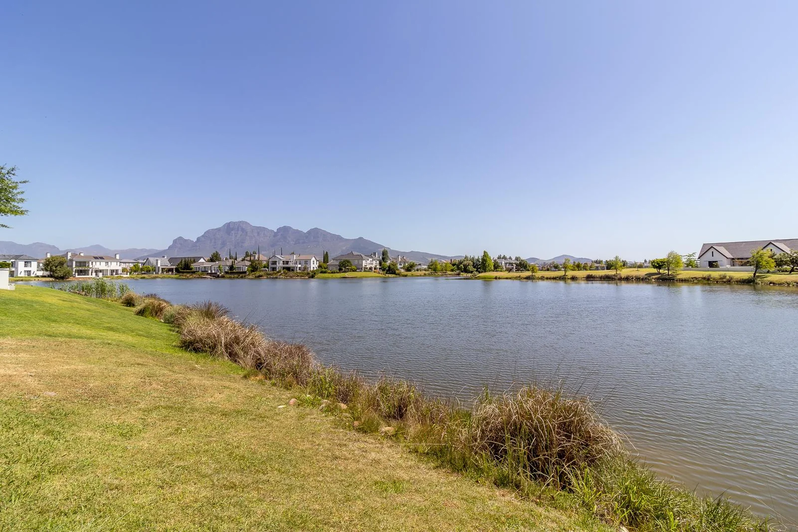 Exquisite 4 Bedroom Home in Val de Vie Estate