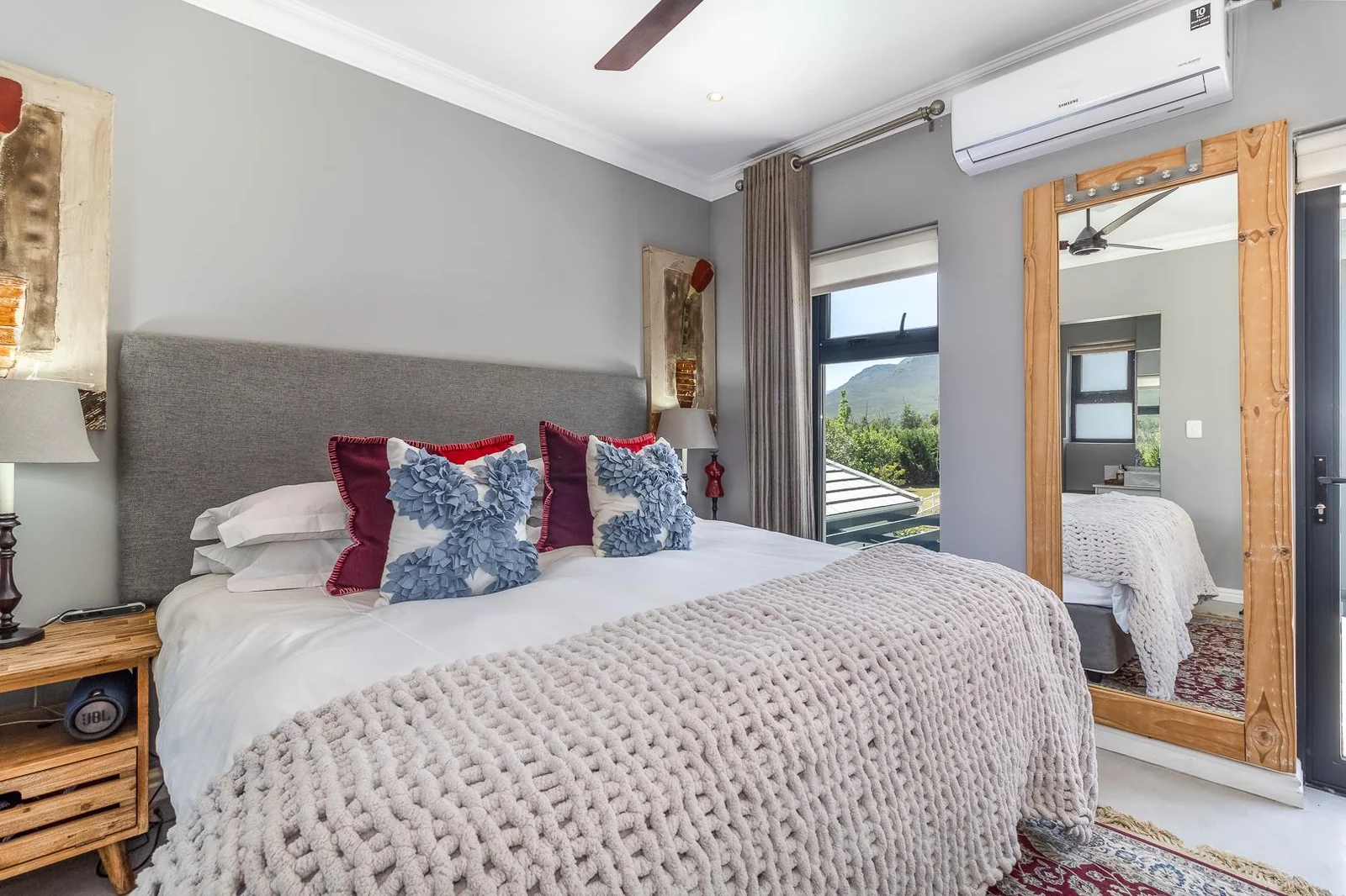 Exquisite 4 Bedroom Home in Val de Vie Estate