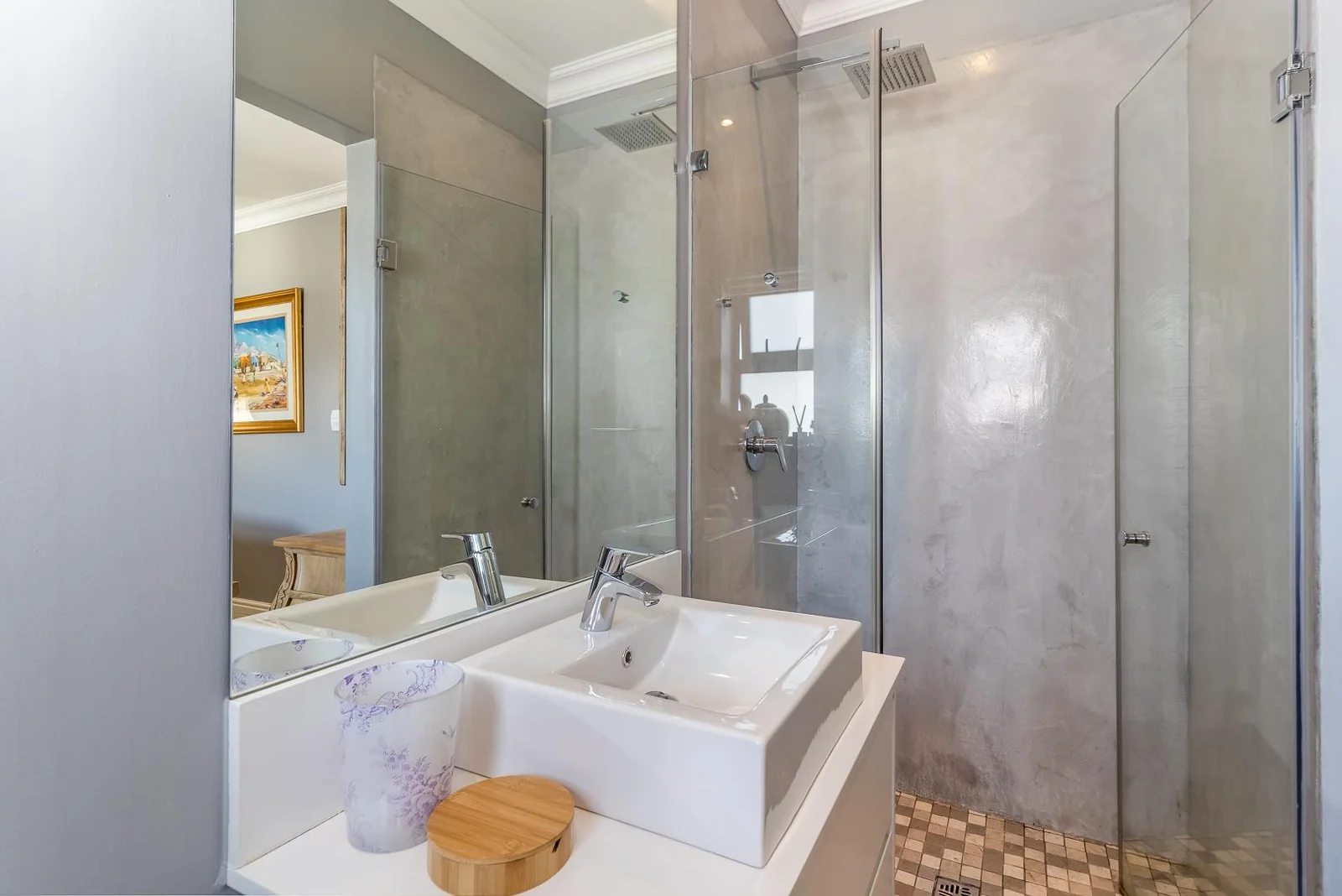 Exquisite 4 Bedroom Home in Val de Vie Estate