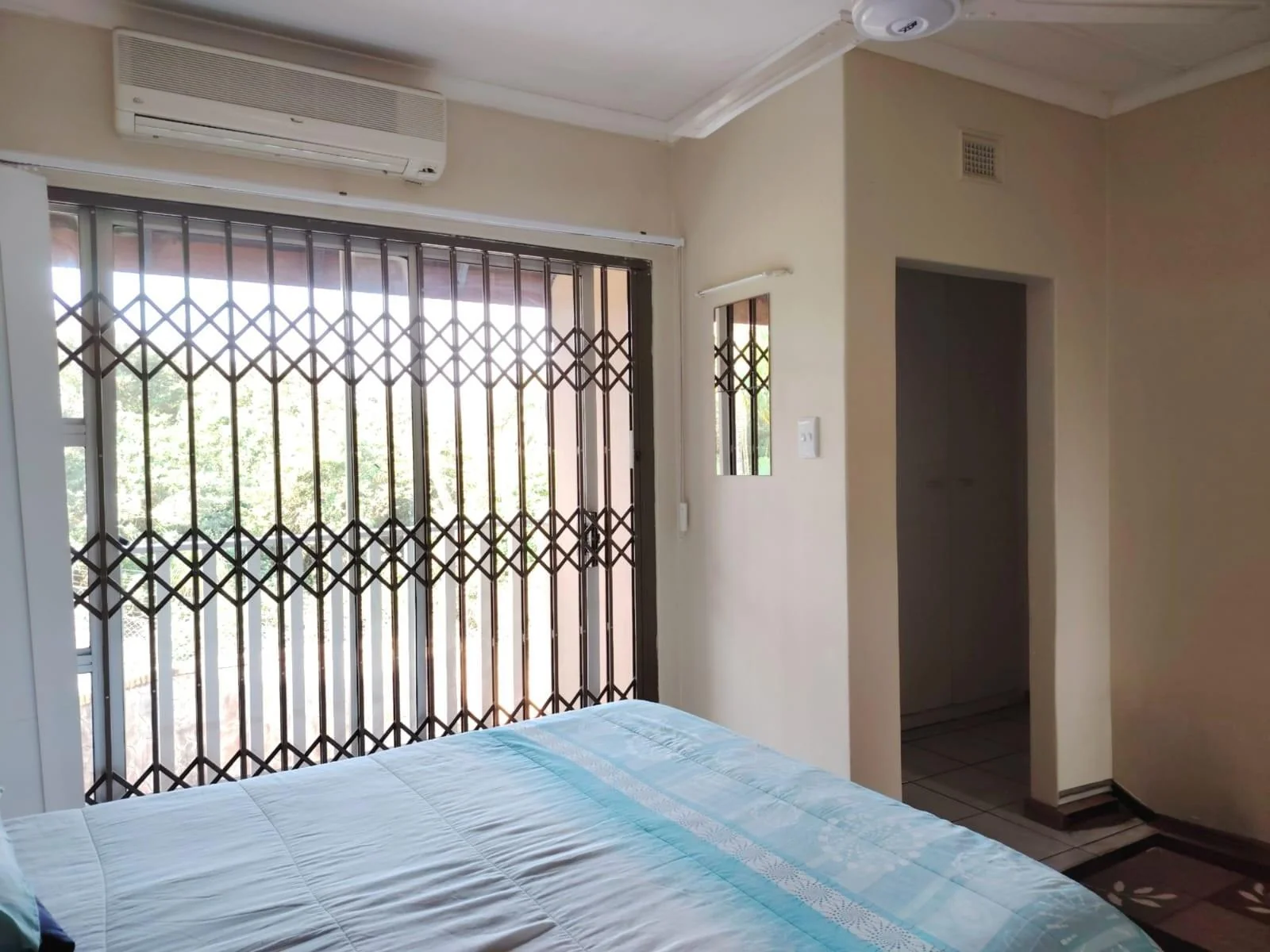 PET FRIENDLY COMPLEX