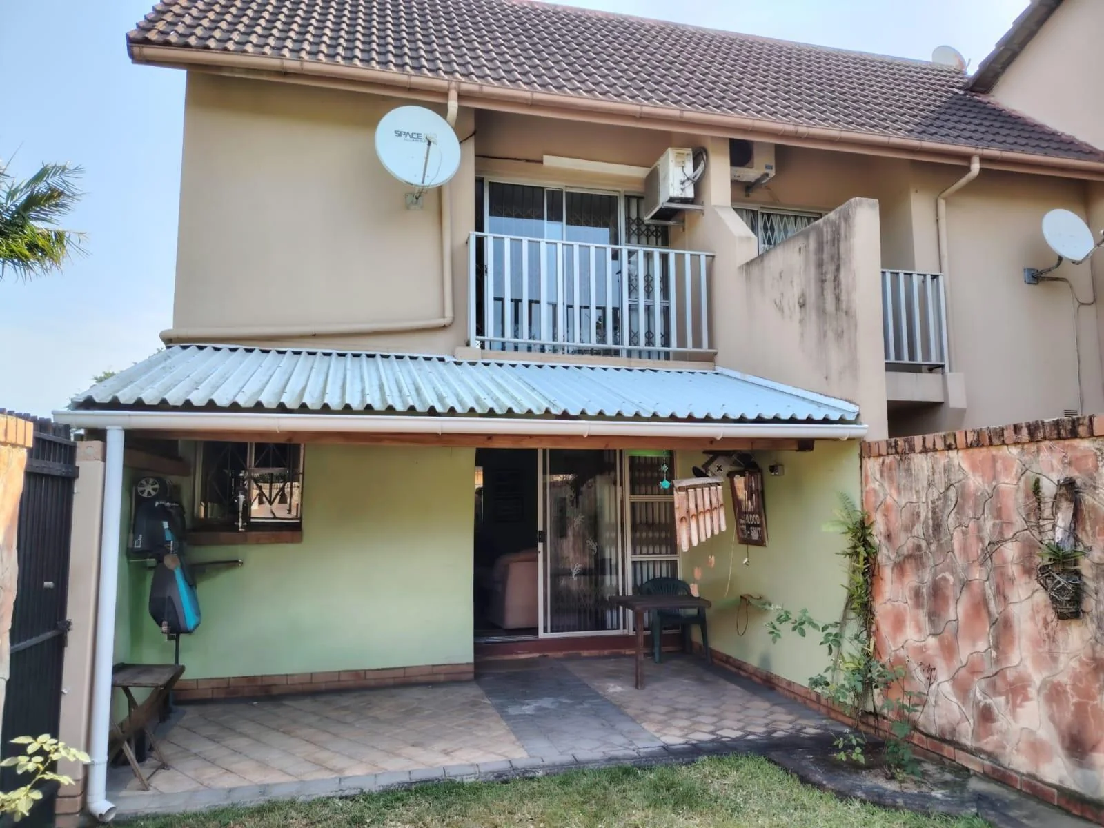 PET FRIENDLY COMPLEX