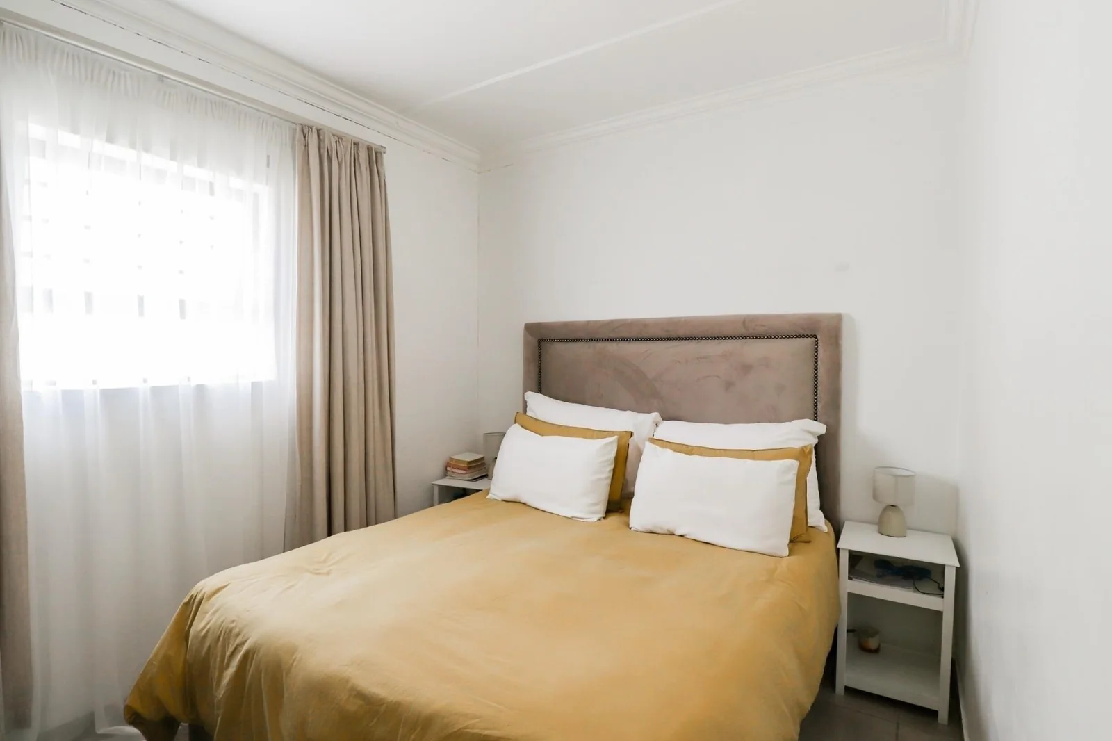 A charming 43-square-meter first-floor apartment, located in the heart of Noordwyk, Midrand,