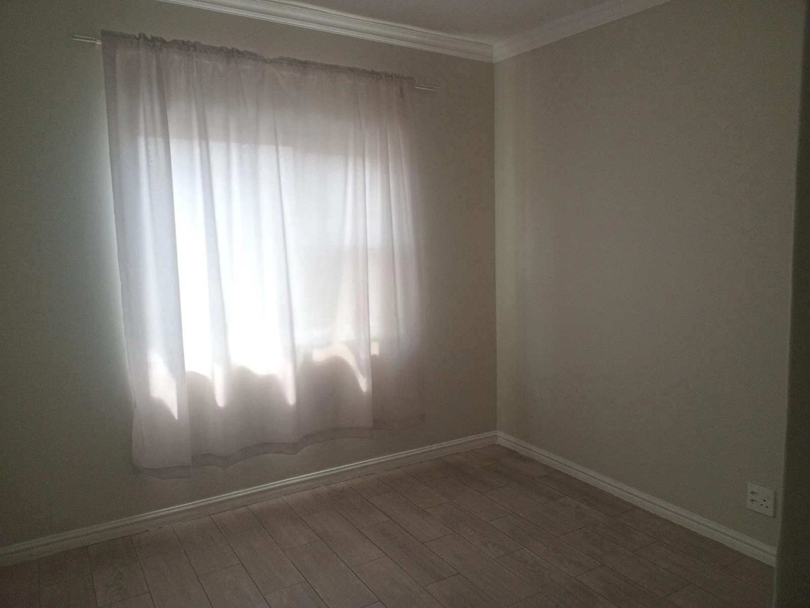 A lovely 2 Bed, 2 bath Apartment in Halfway House, Midrand