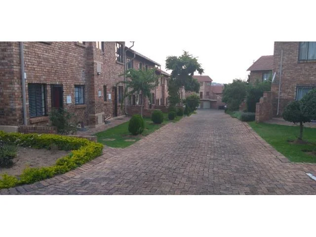 Duplex apartment for sale in Halfway Garden