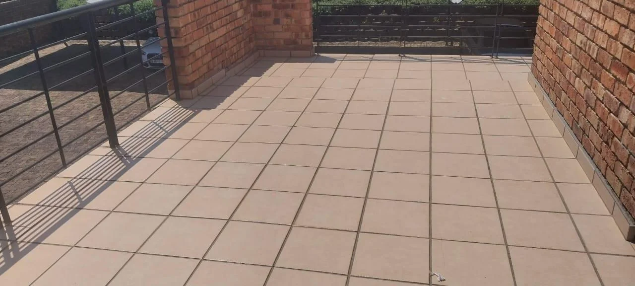 Duplex apartment for sale in Halfway Garden