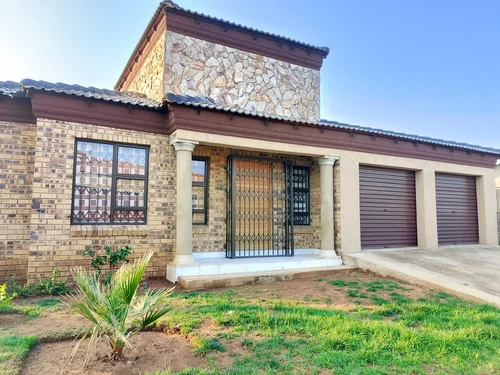 Golden Gardens, Sebokeng