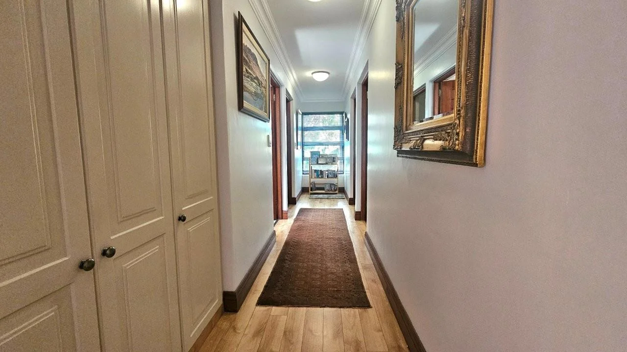 GENEROUS, PRACTICAL, BEAUTIFUL AND NEAT .<br/>