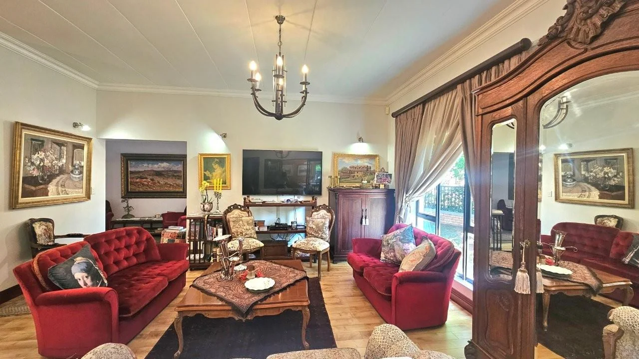 GENEROUS, PRACTICAL, BEAUTIFUL AND NEAT .<br/>