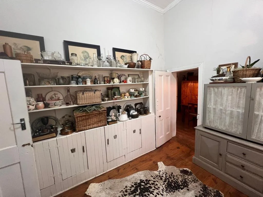 BEAUTIFUL SPACIOUS HOUSE IN A QUITE AREA