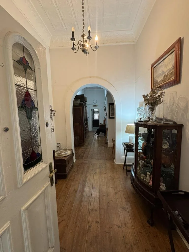 BEAUTIFUL SPACIOUS HOUSE IN A QUITE AREA