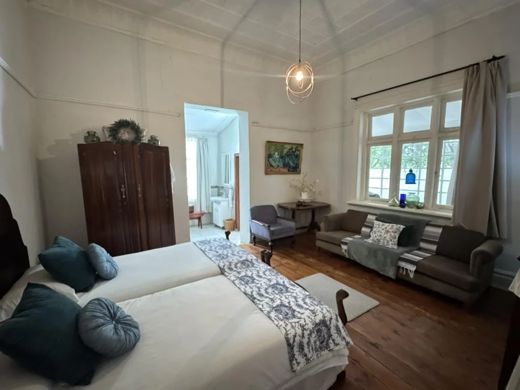 BEAUTIFUL SPACIOUS HOUSE IN A QUITE AREA