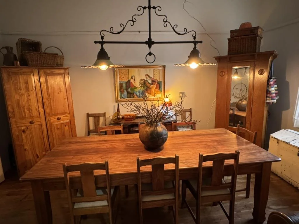 BEAUTIFUL SPACIOUS HOUSE IN A QUITE AREA