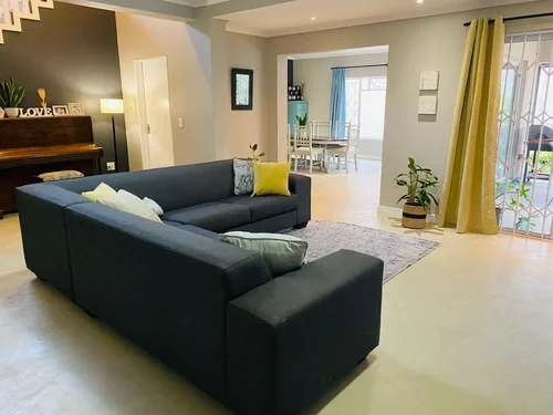 Highway Gardens, Germiston