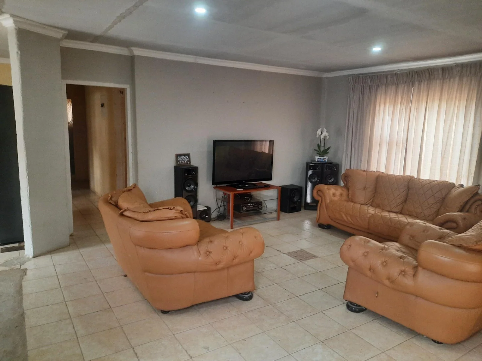 House For Sale in Soweto, Dobsonville