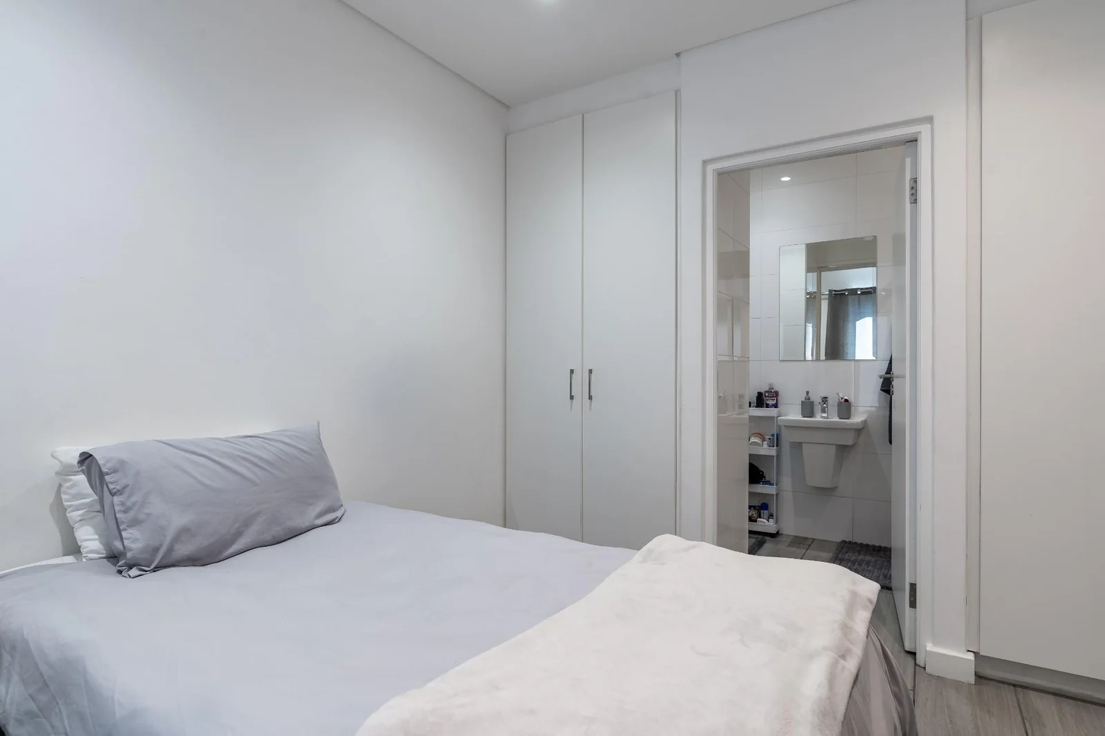 Stylish Apartment for Sale in Stellenbosch