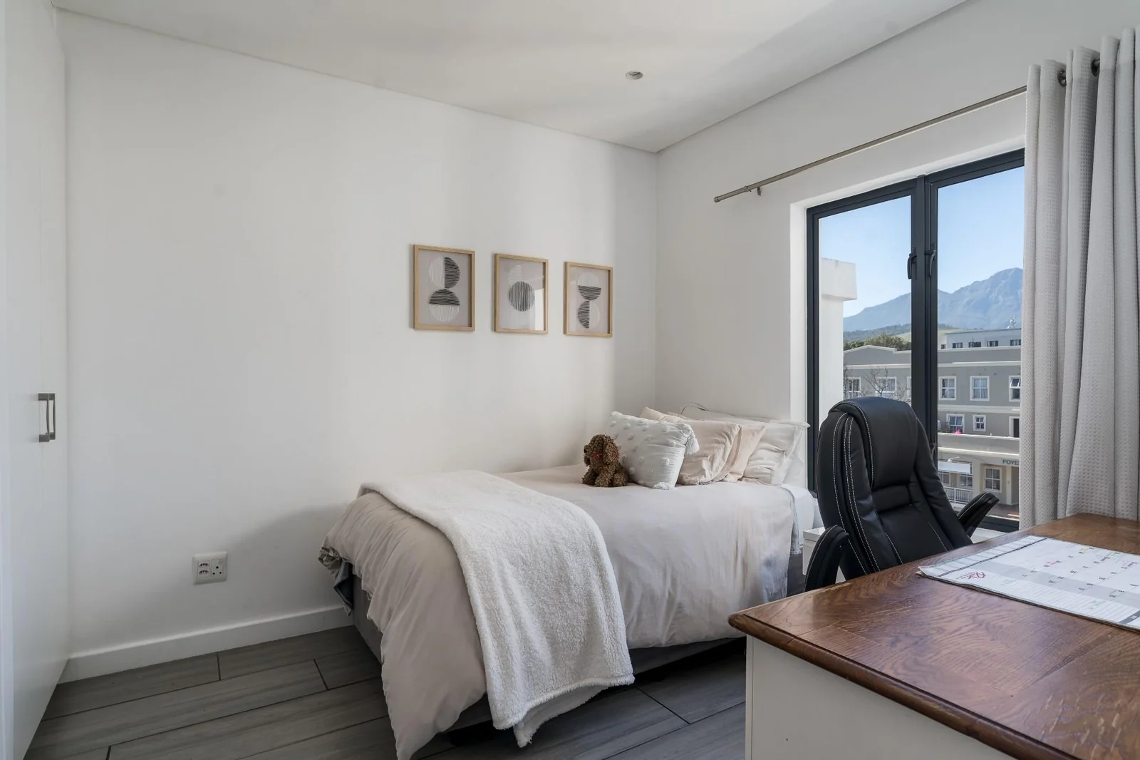 Stylish Apartment for Sale in Stellenbosch