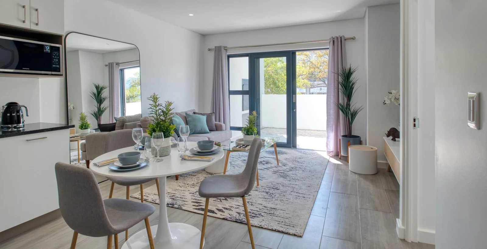 2 Bedroom Ground Floor Apartment For Sale in Stellenbosch