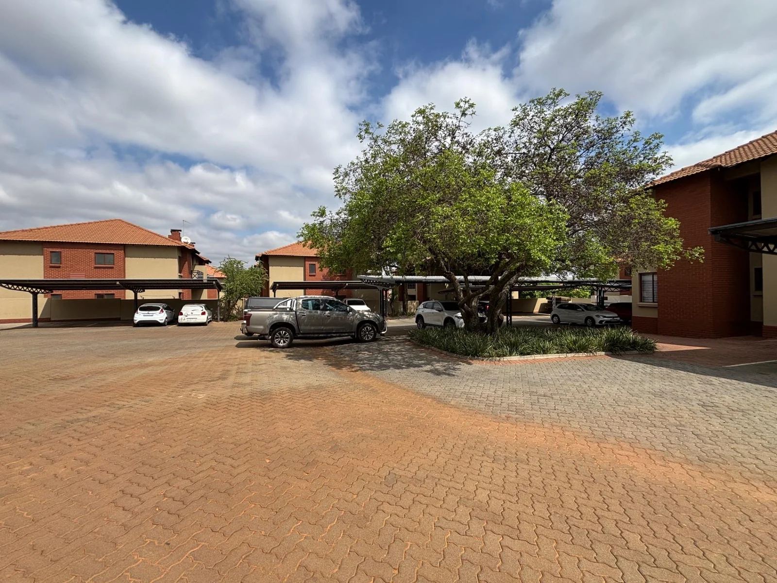 NEW LISTING .....DOWNSTAIRS TOWNHOUSE WITH GARDEN!