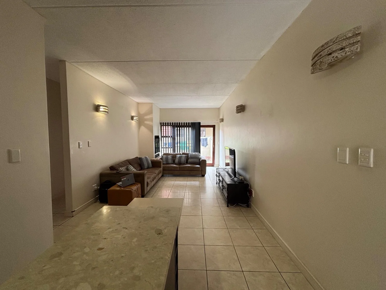 NEW LISTING .....DOWNSTAIRS TOWNHOUSE WITH GARDEN!