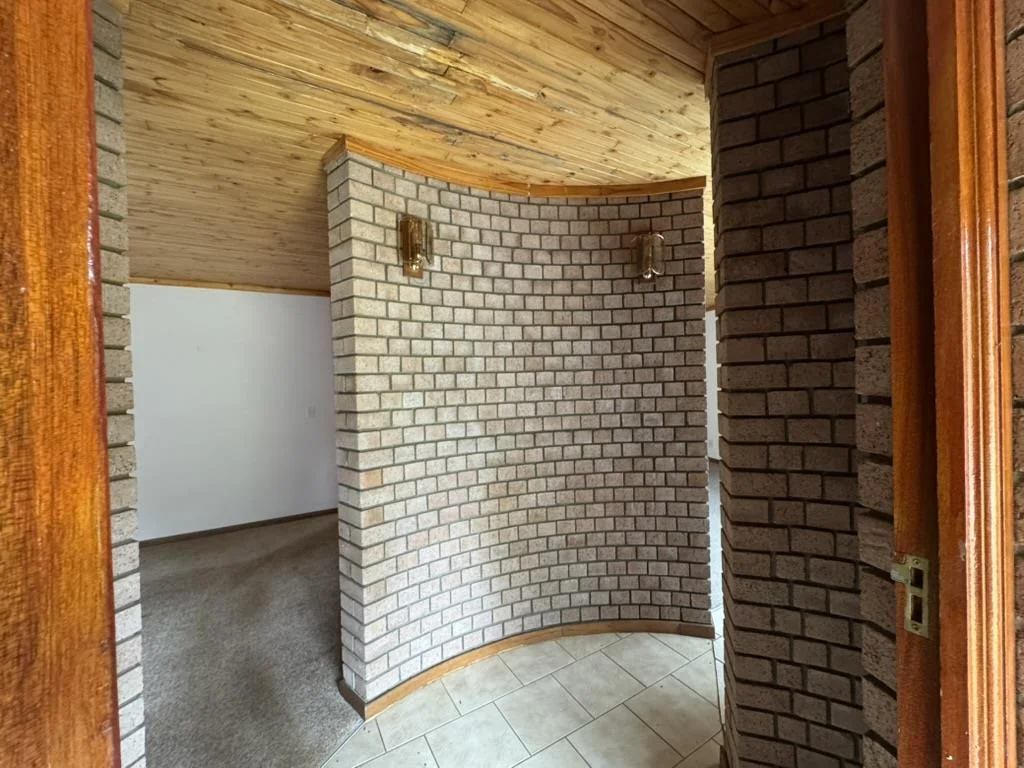 Stunning four-bedroom house next to the wildlife Park.