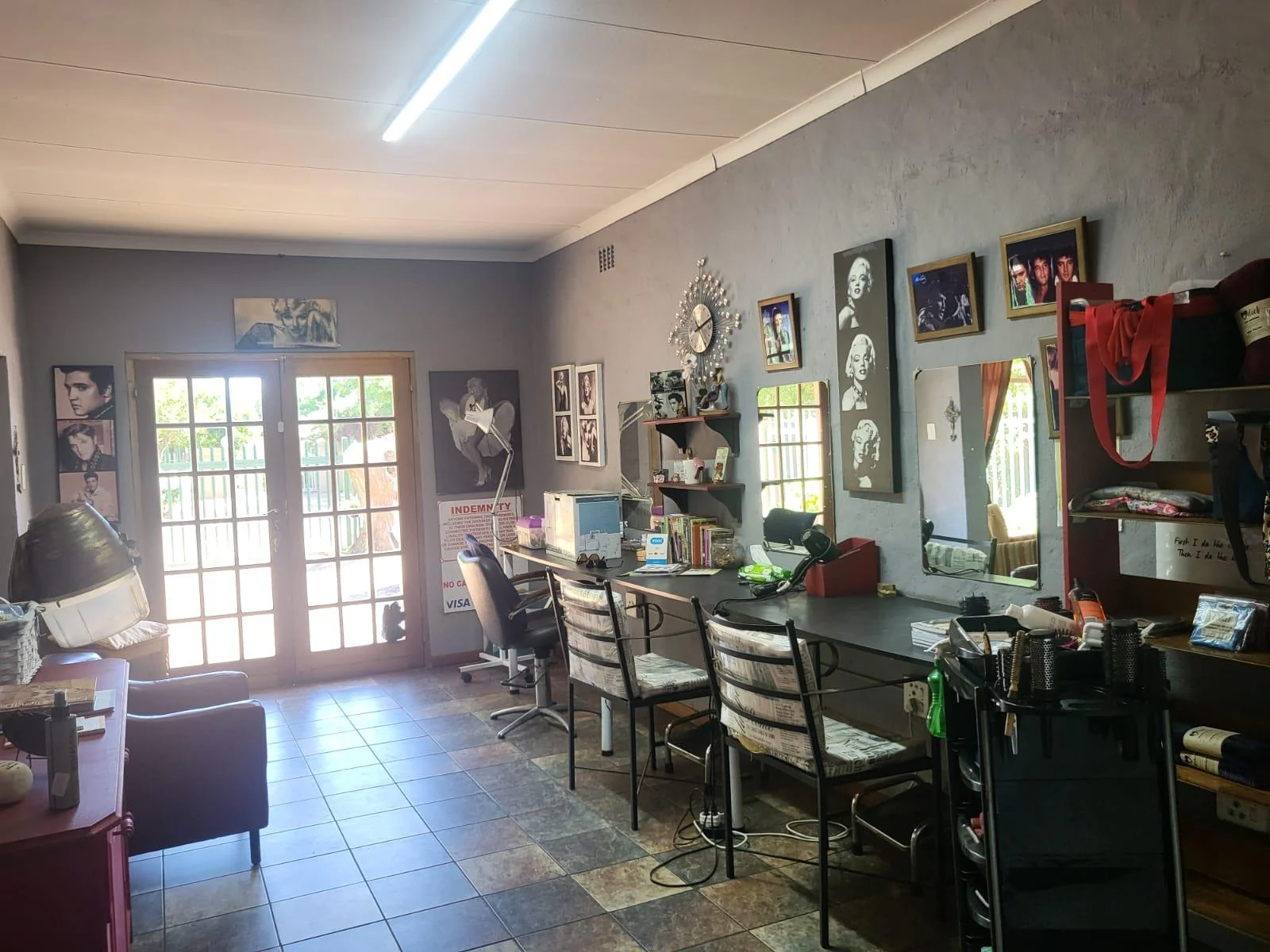 Reduced to sell!!  Well located family home with flatlet, swimming pool and salon area, for sale in Risiville.