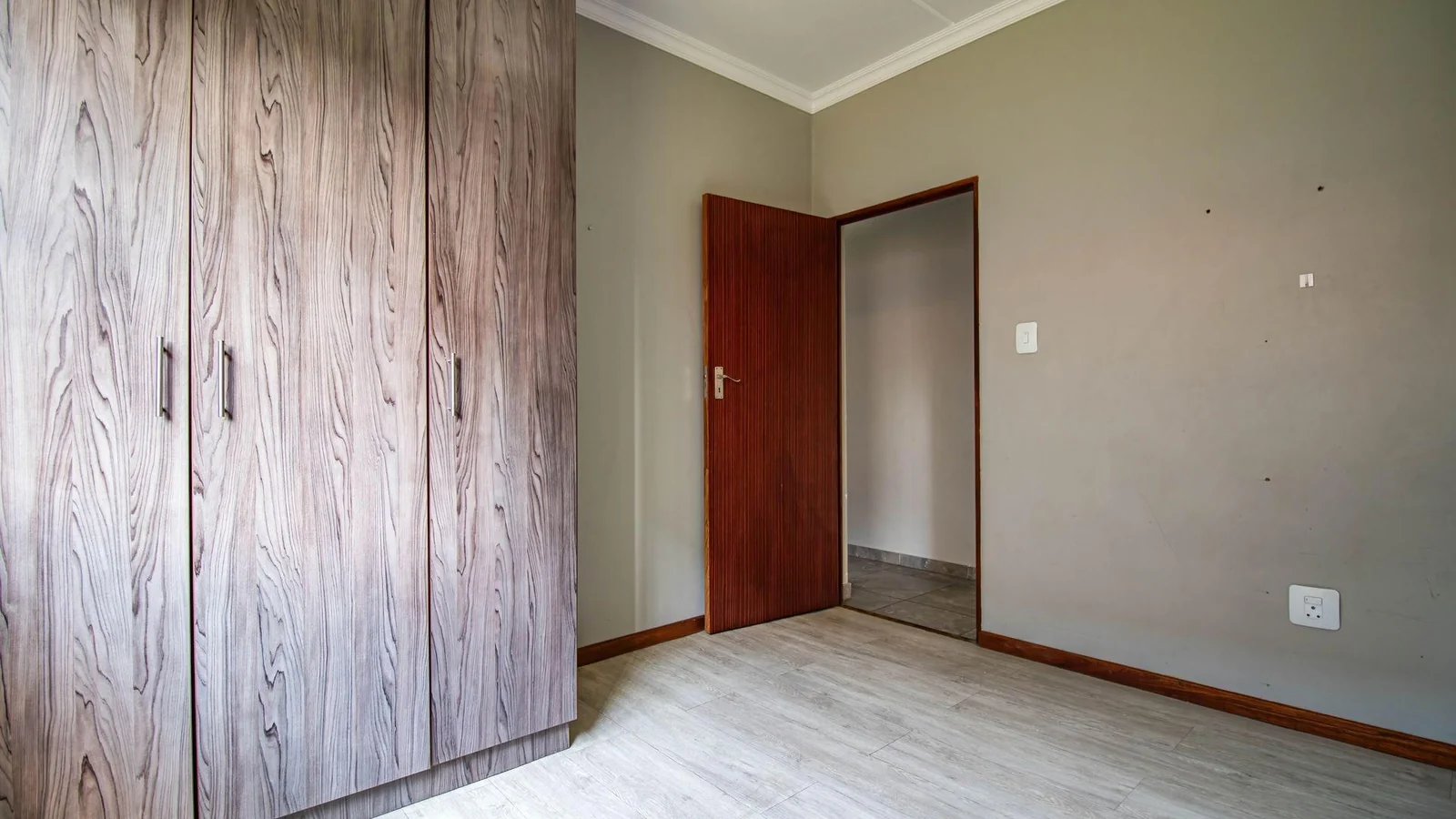 Stylish 3Bed, Ground Floor Apartment For Sale