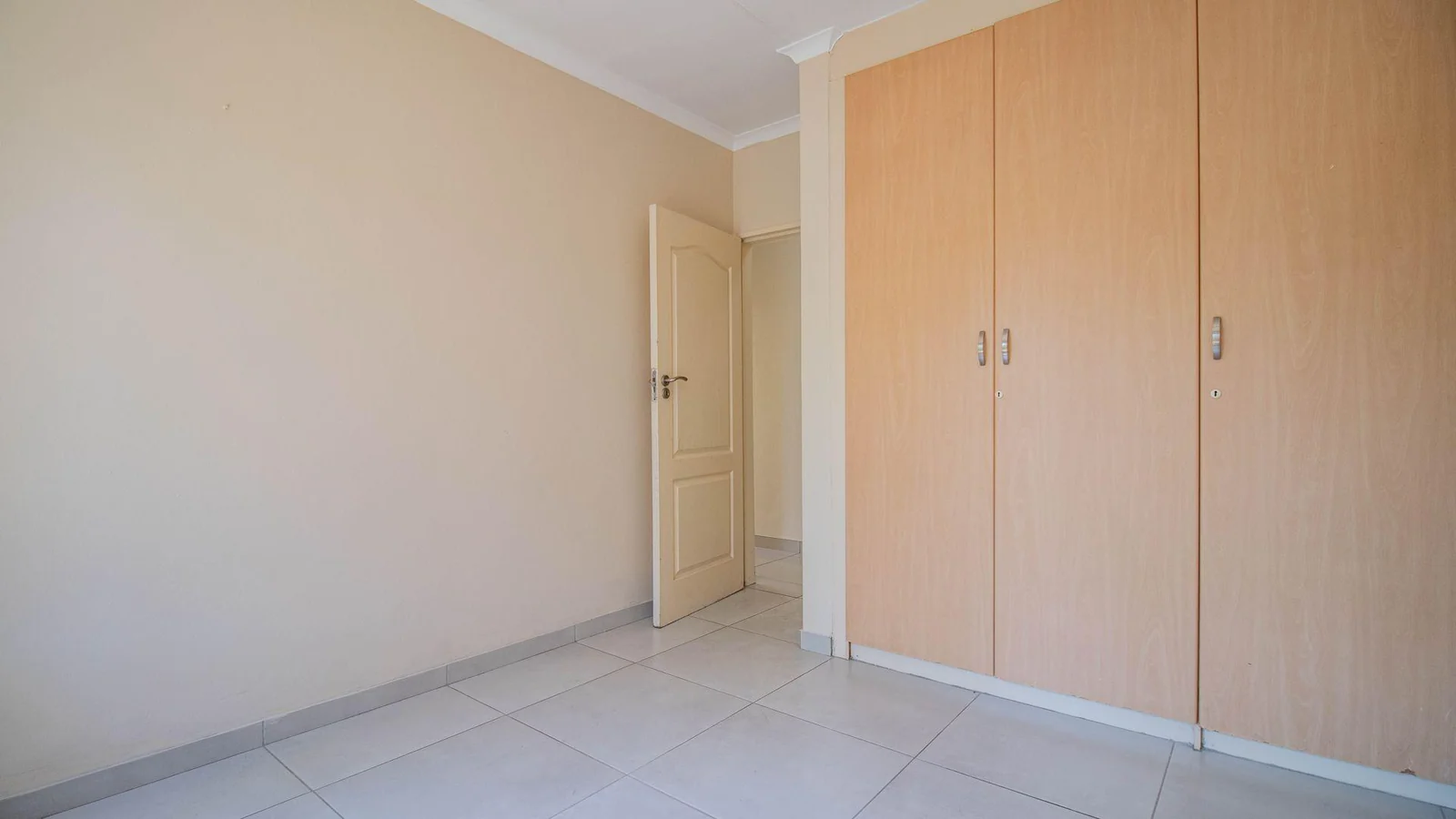 House For Sale in Thatchfield Crescent