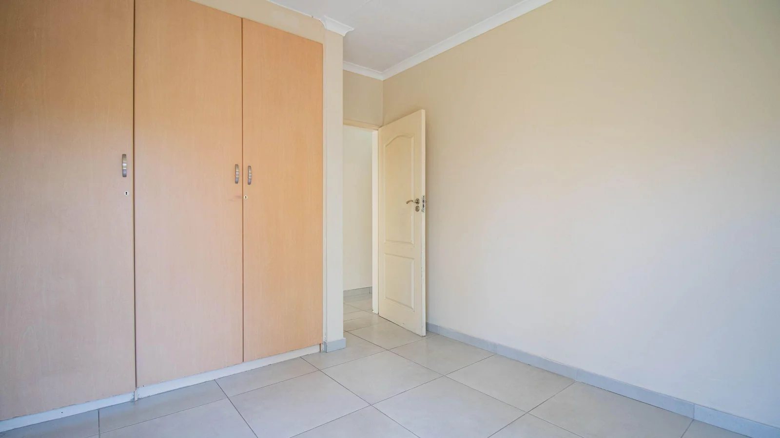 House For Sale in Thatchfield Crescent