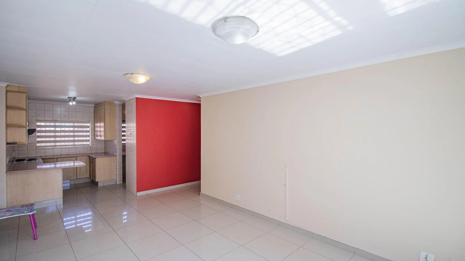 House For Sale in Thatchfield Crescent