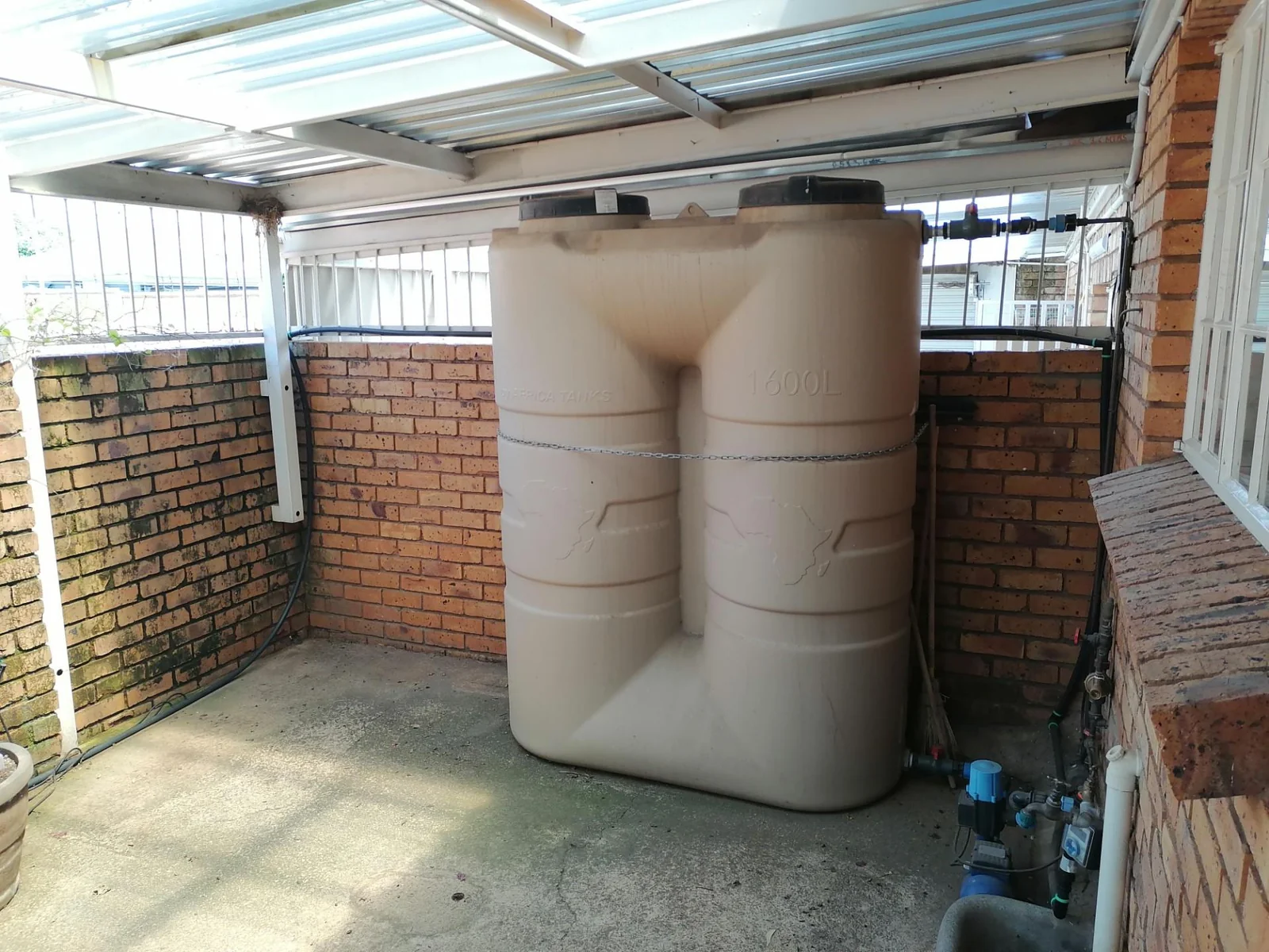 Spacious townhouse for sale