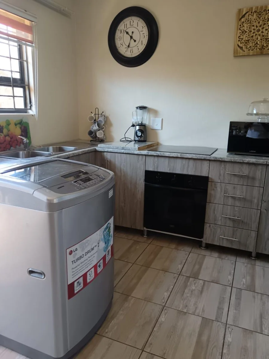 THREE   BIG BEDROOM HOUSE FOR SALE IN AZAADVILLE GARDENS.