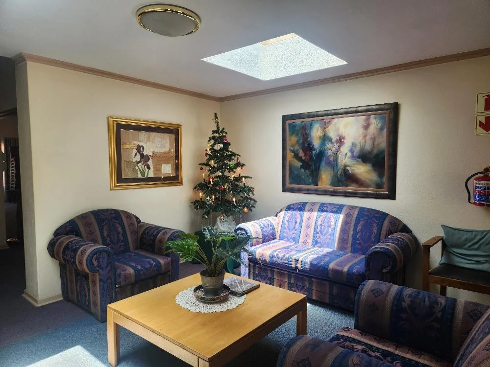 Simplex  in Retirement Village in Equestria.