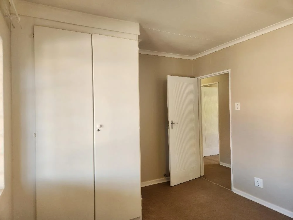 Simplex  in Retirement Village in Equestria.