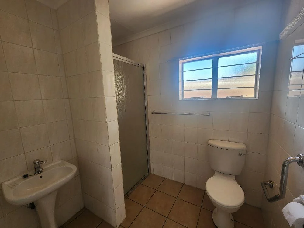 Simplex  in Retirement Village in Equestria.