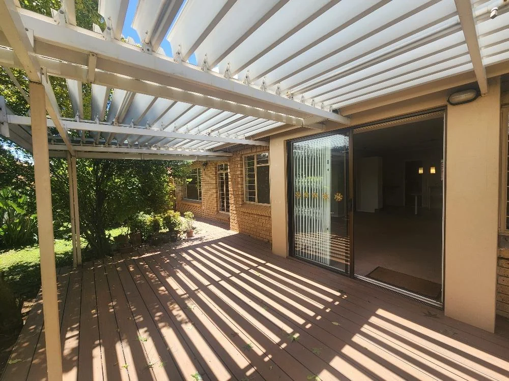 Simplex  in Retirement Village in Equestria.