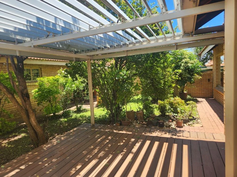 Simplex  in Retirement Village in Equestria.