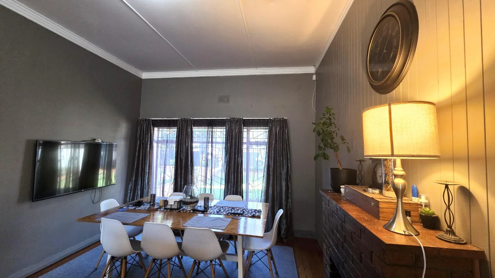 Live Comfortably, Earn Instantly — Home with Flatlet in Top Location