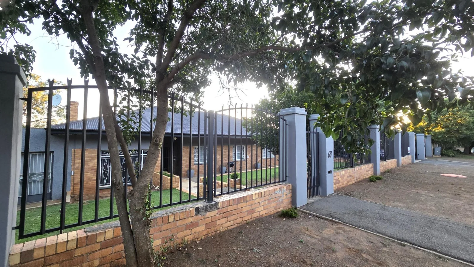 Live Comfortably, Earn Instantly — Home with Flatlet in Top Location