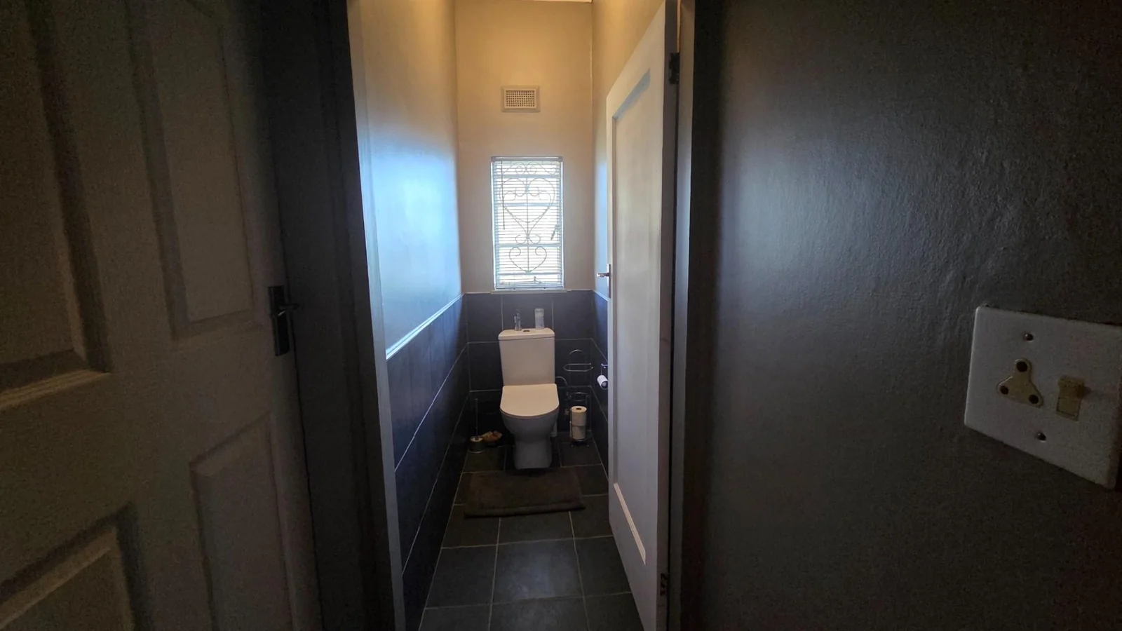 Live Comfortably, Earn Instantly — Home with Flatlet in Top Location