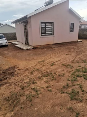 Savanna City, Walkerville