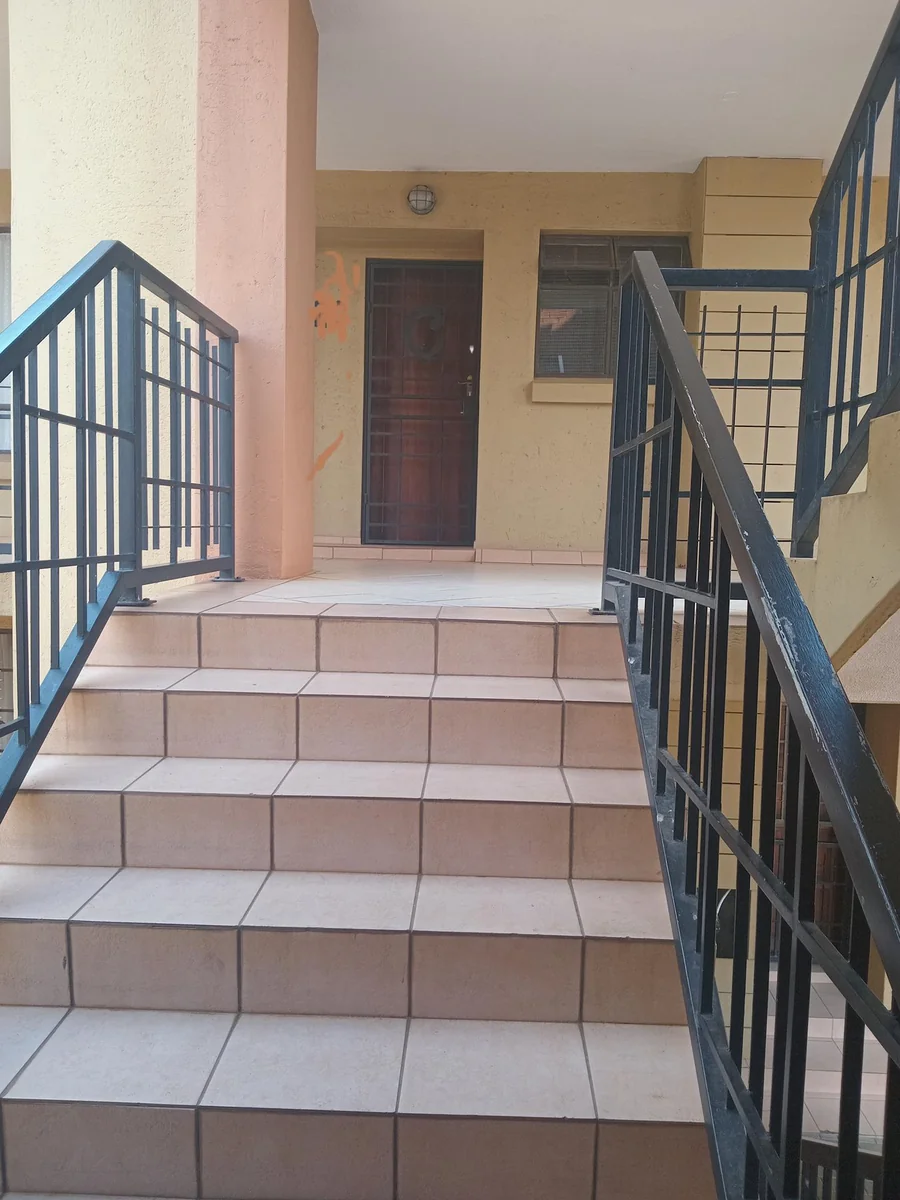 A Lovely 2 bed apartment in Sagewood